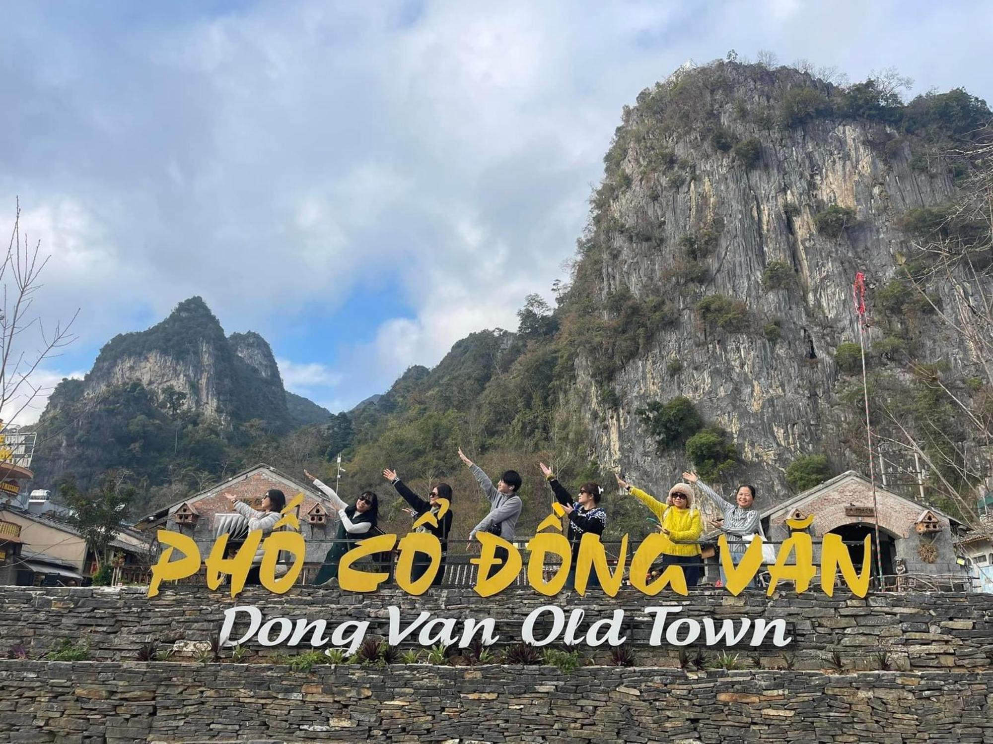 Epic Dong Van Hotel Eksteriør bilde